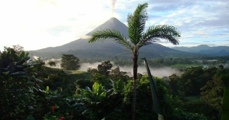 Descubre el paraíso hippie en Costa Rica: vida relajada en contacto con la naturaleza